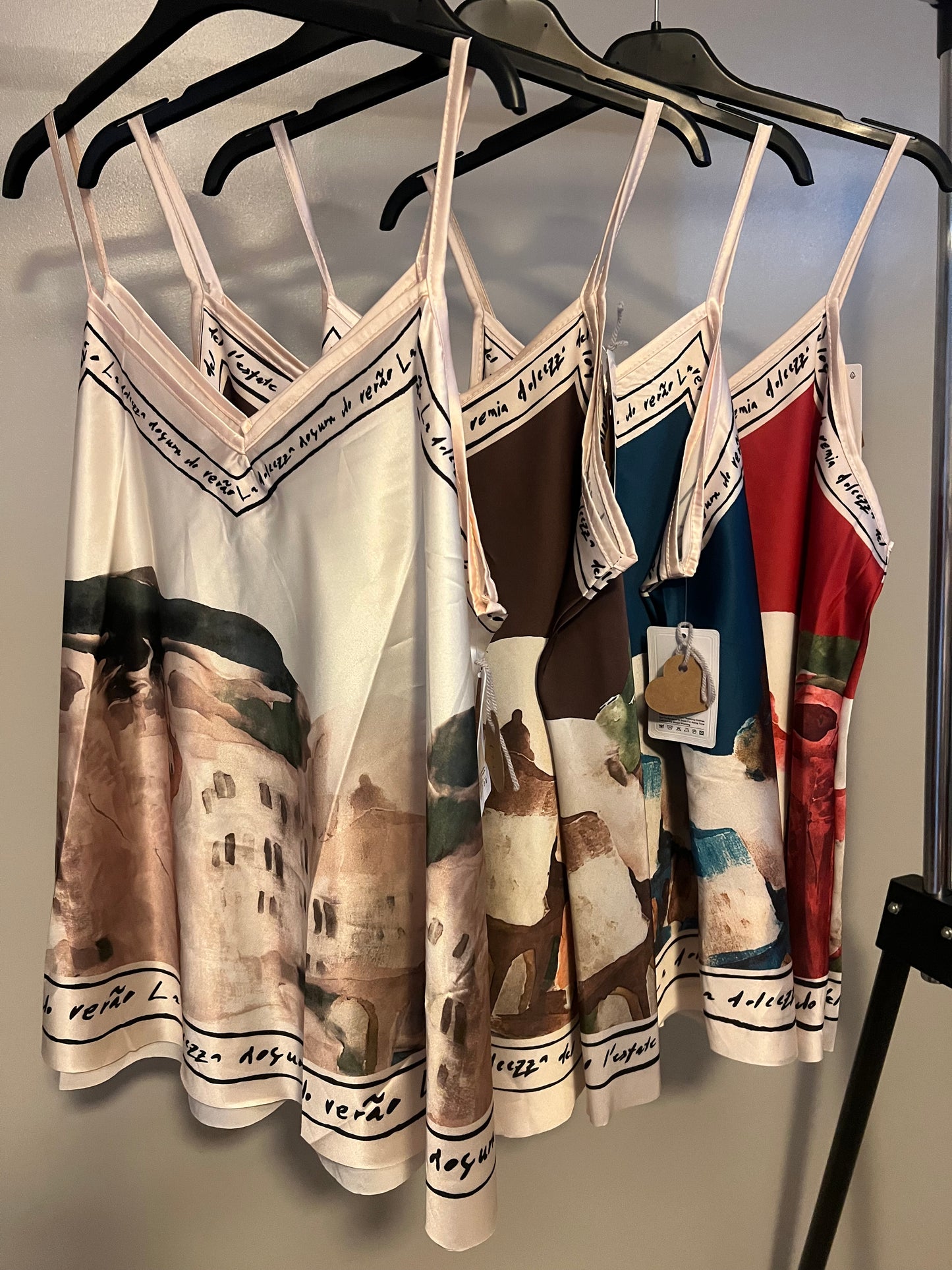 LANDSCAPE CAMI TOP (STONE/TEAL/RED/CHOCOLATE)