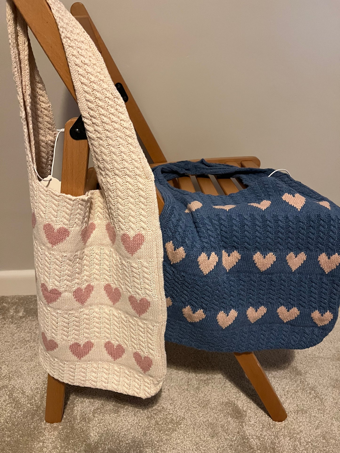 CROCHET TOTE BAG WITH HEARTS