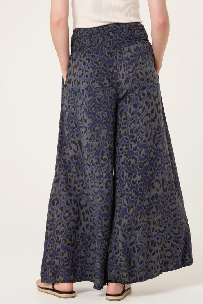 ANIMAL PRINT PALAZZO TROUSERS IN NAVY