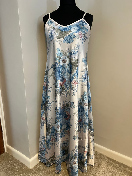 FLORAL PRINT CAMI SATIN DRESS PALE BLUE