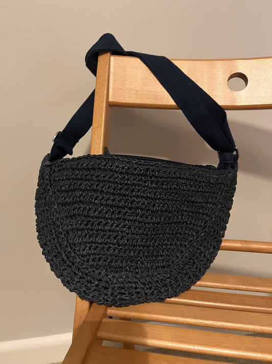 HALF MOON STRAW BAG NAVY