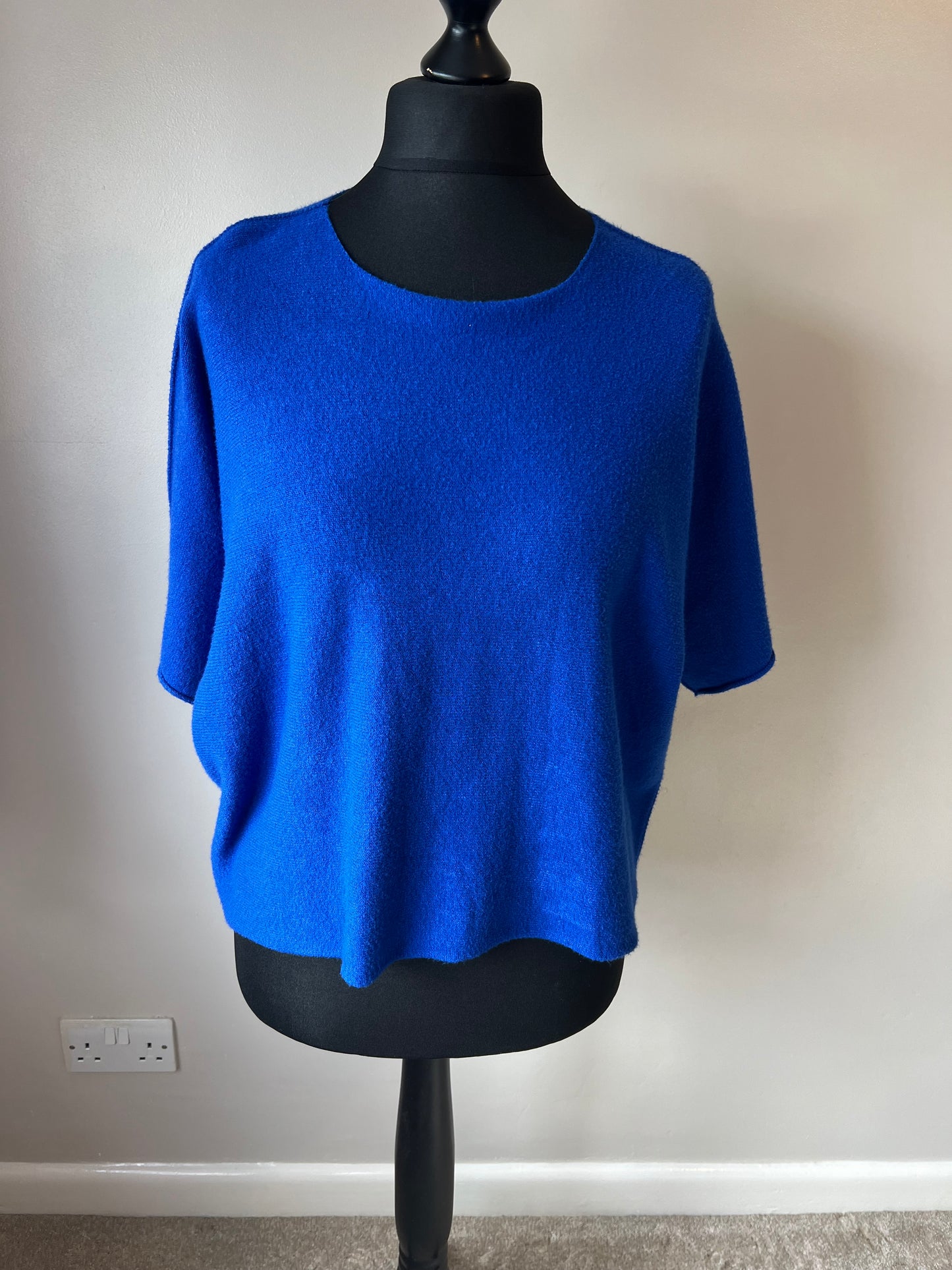 SOFT BOX KNIT ROYAL BLUE