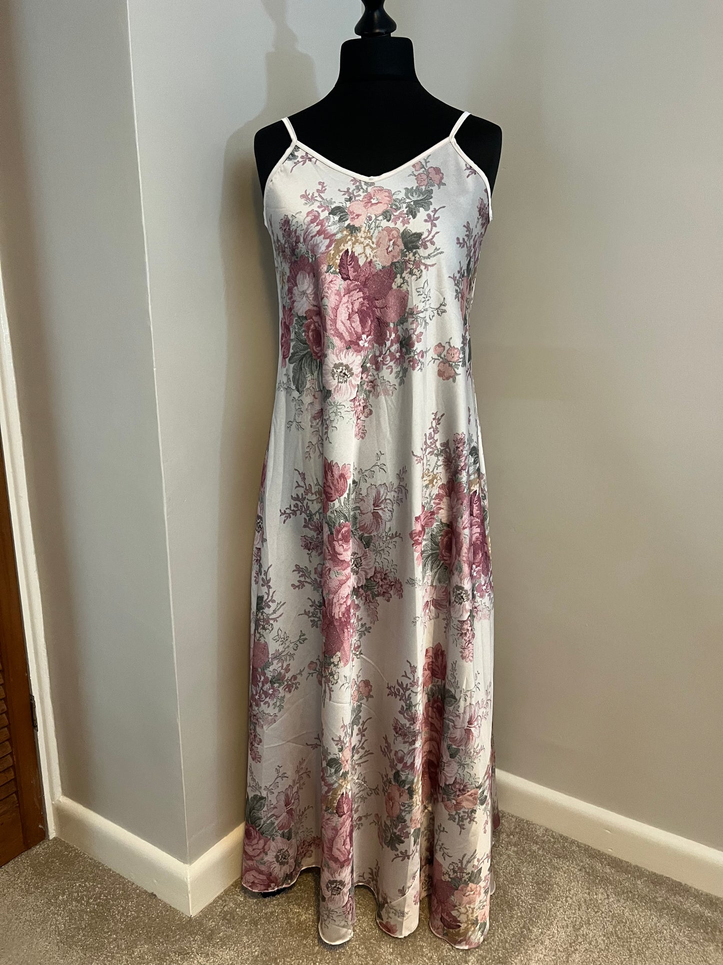 FLORAL PRINT CAMI SATIN DRESS PINK
