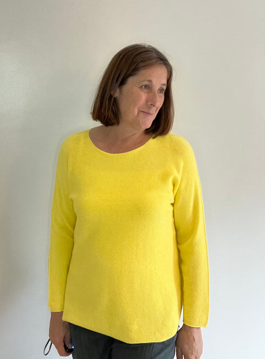ROUND NECK SOFT JUMPER YELLOW