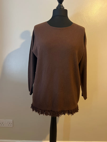 SOFT FRINGE HEM JUMPER CHOCOLATE