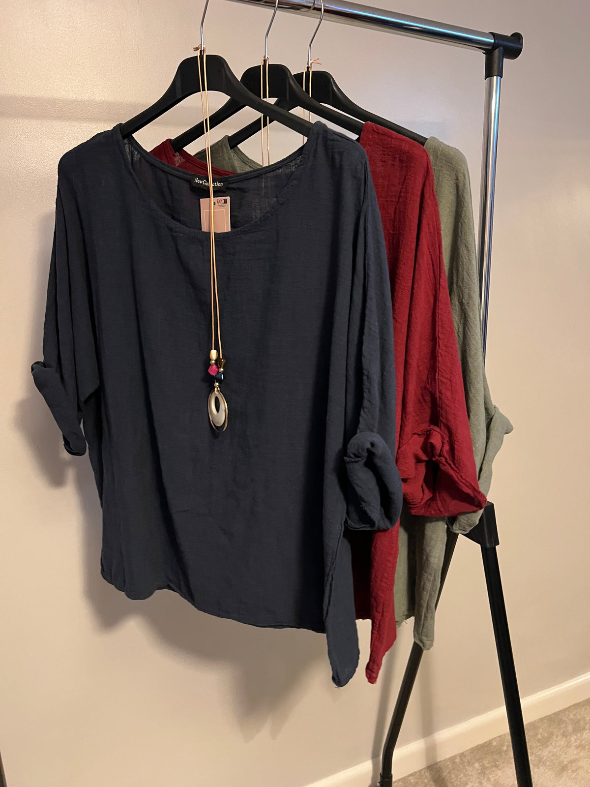 COTTON NECKLACE TOP NAVY/ KHAKI/ WINE