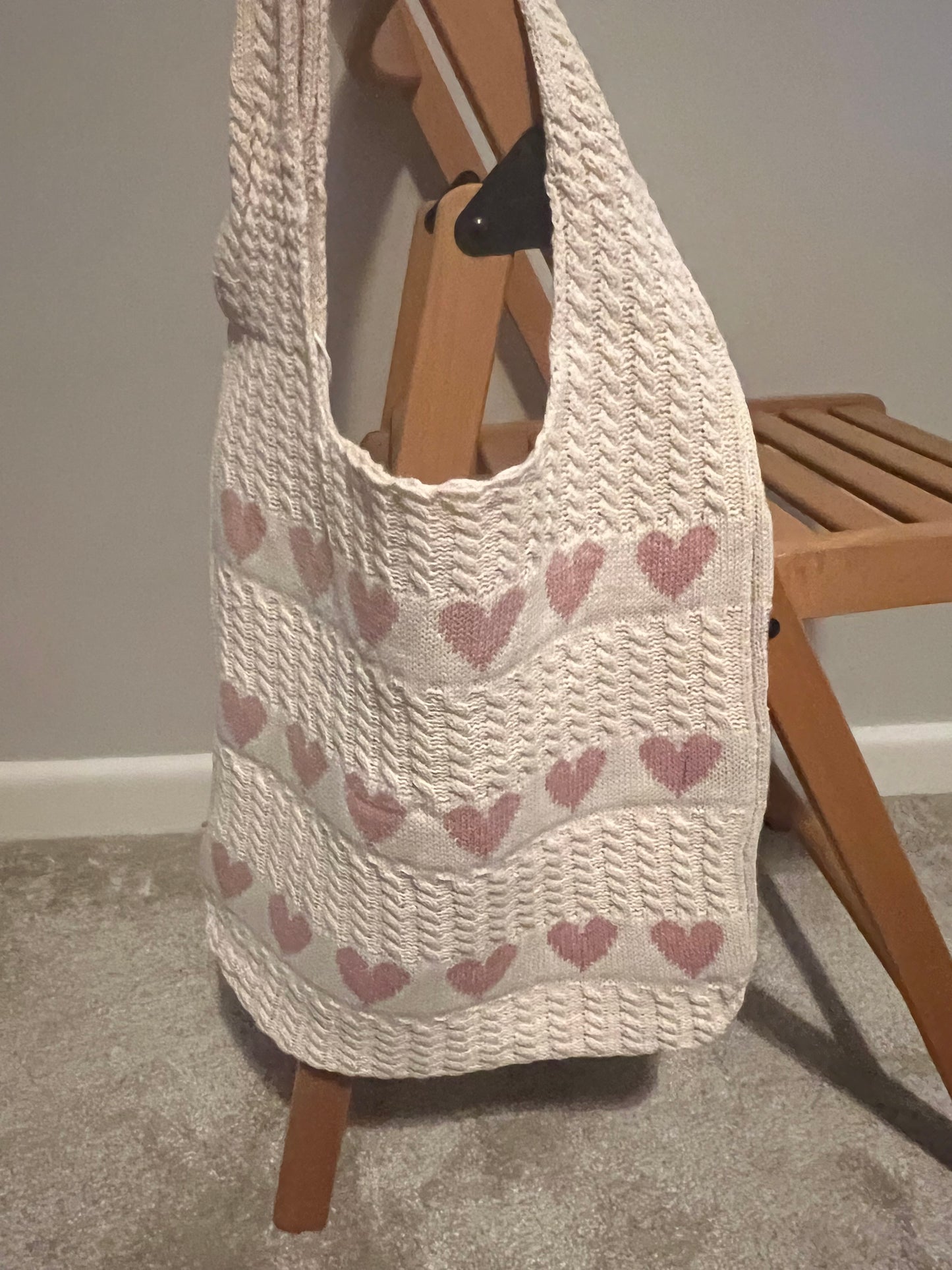 CROCHET TOTE BAG WITH HEARTS