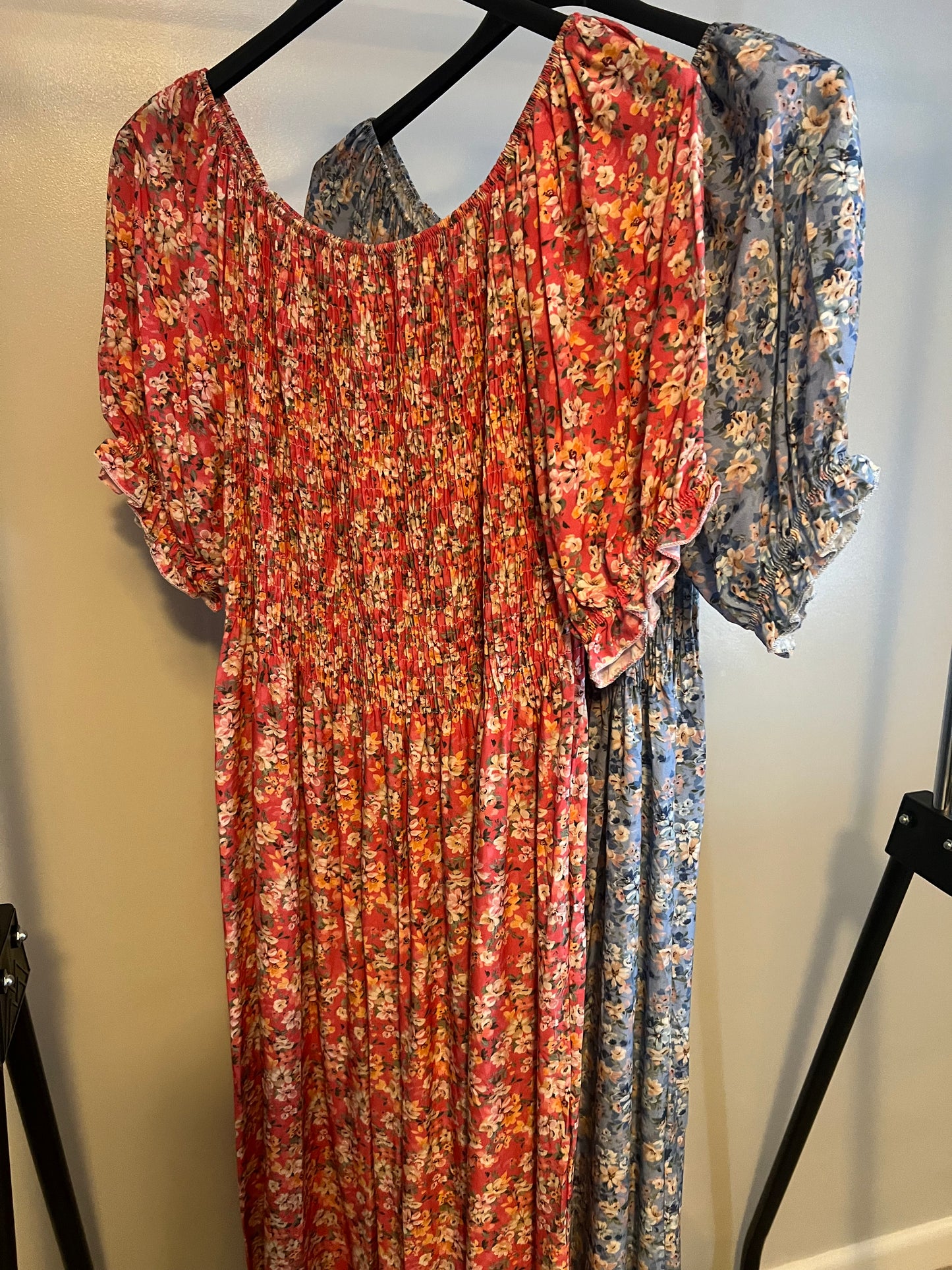 DITSY FLORAL SHIRRED DRESS PALE BLUE